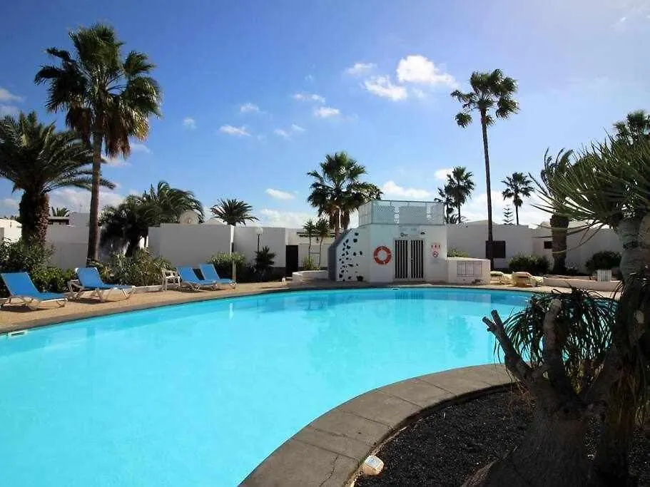 דירות קוסטה טגוויסה Casa De Mas En Playa Bastian 0*,